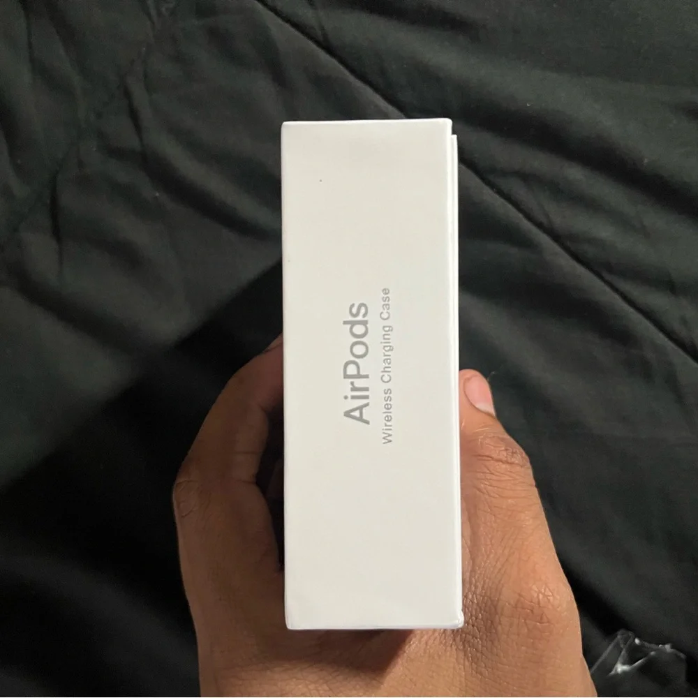 Apple White AirPods Wireless Headset